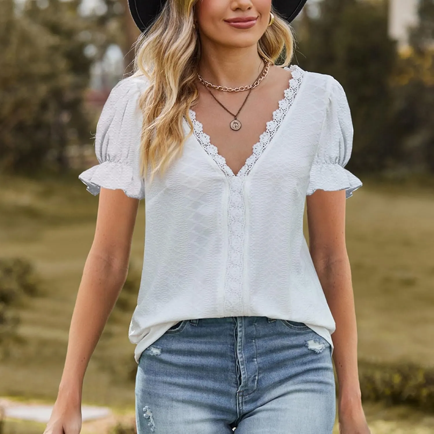 2024 Summer Tops for Women Short Sleeve Lace Jacquard V Neck T Shirt Loose Casual Boho Basic Tees Blouses Fashion