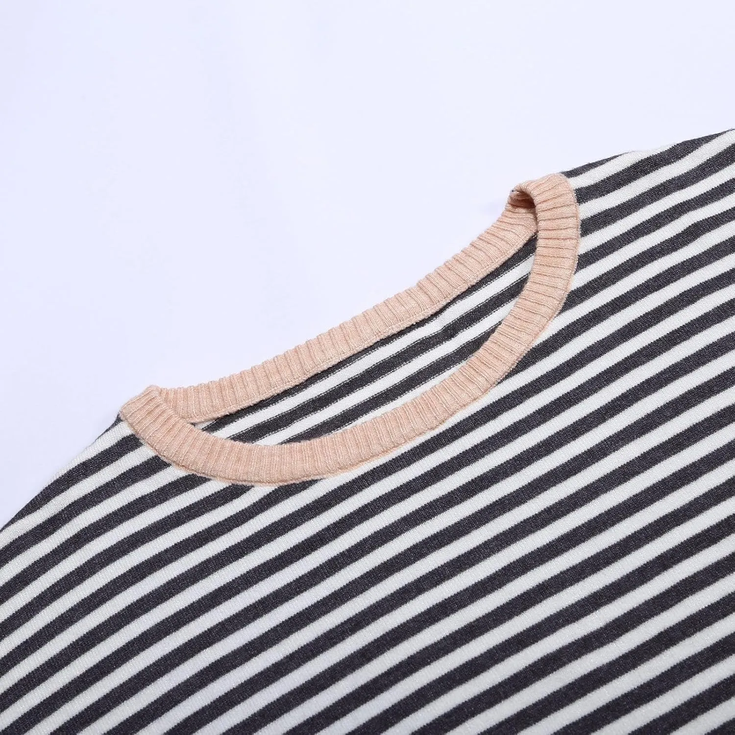 Light Sweatshirt for Women Fashion Casual Round Neck Striped Tops Long Sleeved Sweater Hoodless Hoodie