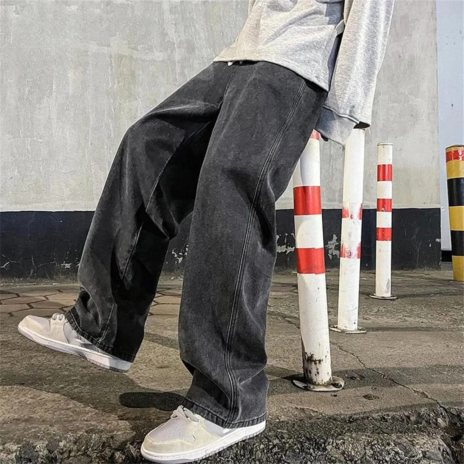 Men's Casual High Waist Straight Jeans Loose Wide Leg Jeans with Pockets with Pockets